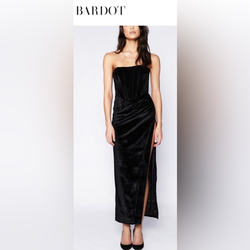 Bardot Elegant Black Strapless Gown